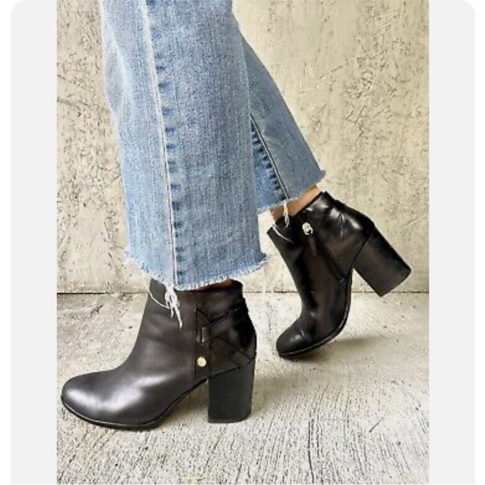 Louise et Cie Lo-Zanara Womens Black Leather Zip Up Block Heel Ankle Bootie SZ 7